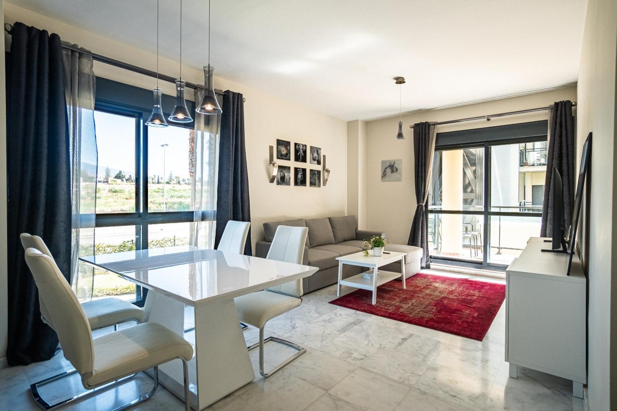 Hello Cosmo Apartment Estepona Bagian luar foto