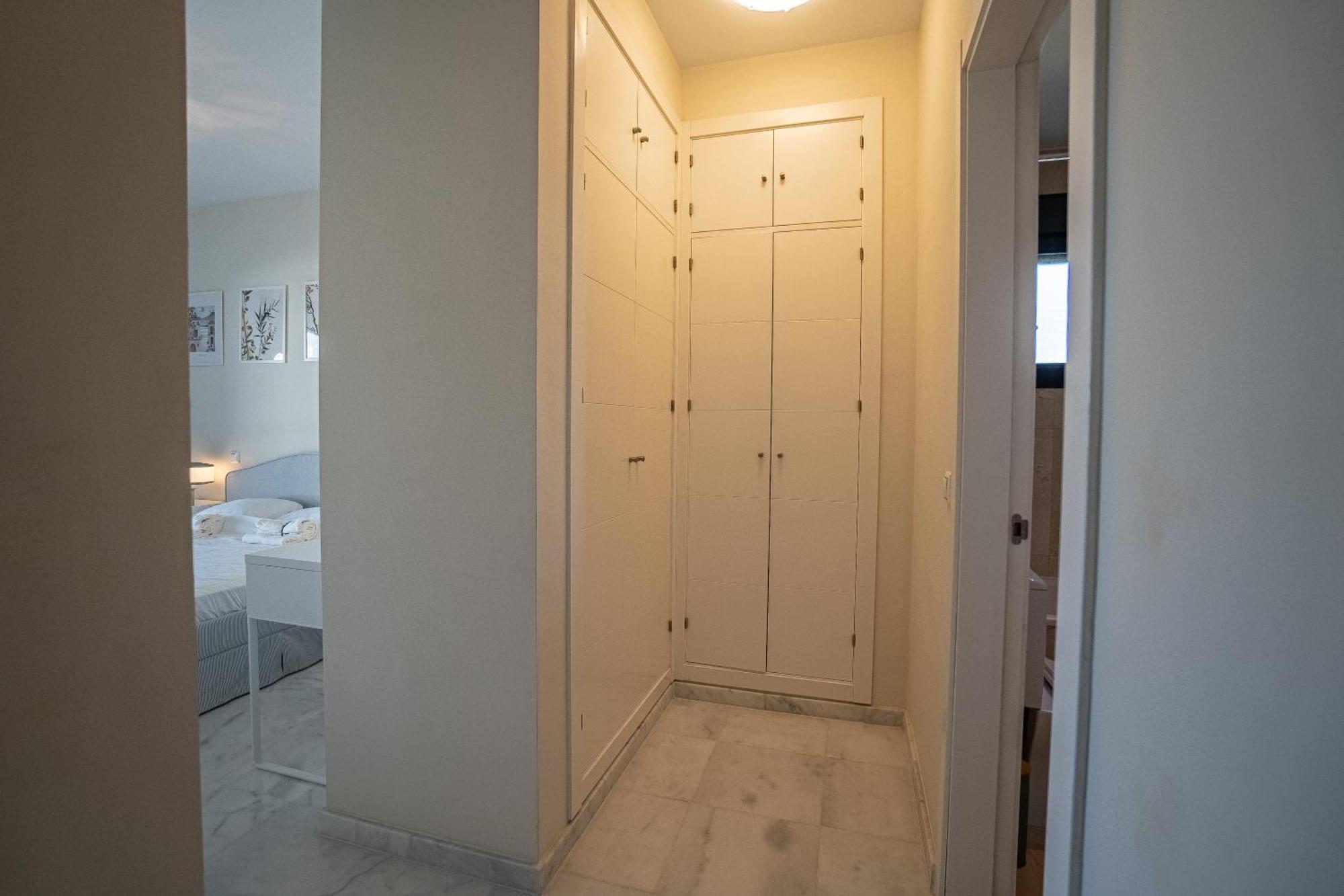Hello Cosmo Apartment Estepona Bagian luar foto
