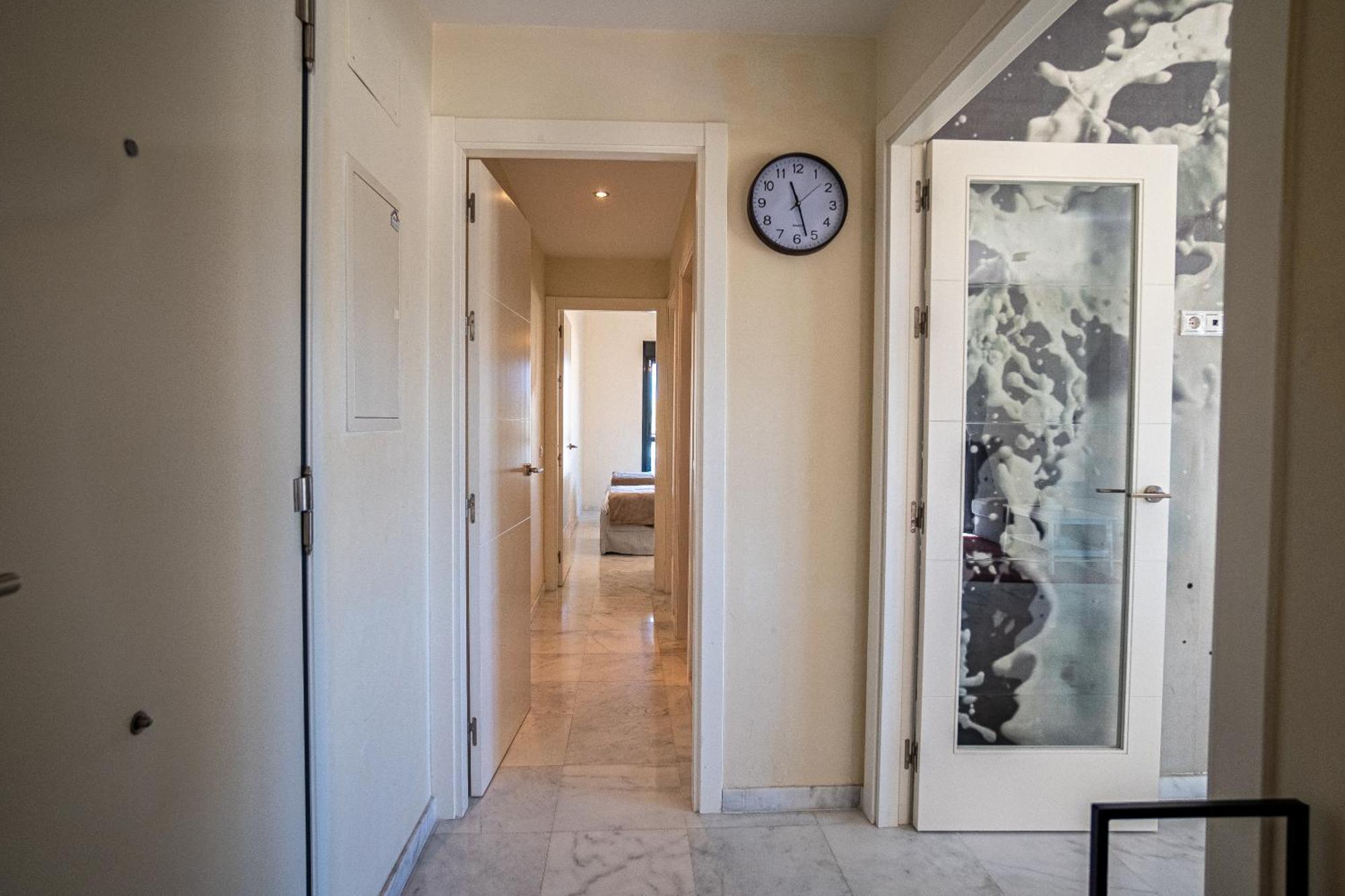 Hello Cosmo Apartment Estepona Bagian luar foto